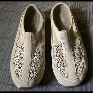 easy spirit Walking Shoes Womens 8.5 Slides Leather/Lace Level 1 ESTRAVELLACE NM